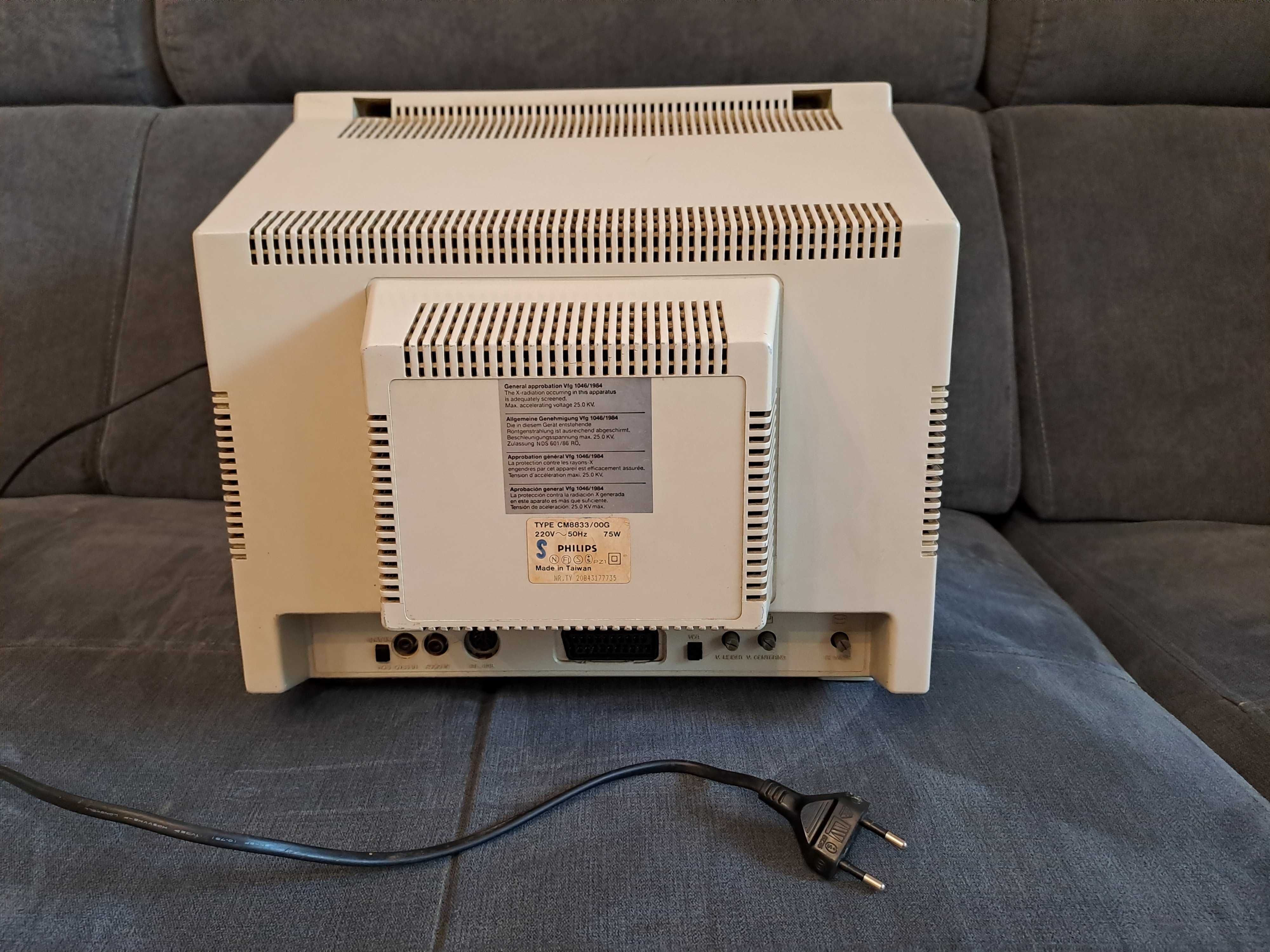 Monitor PHILIPS CM8833 do Amiga Commodore Atari