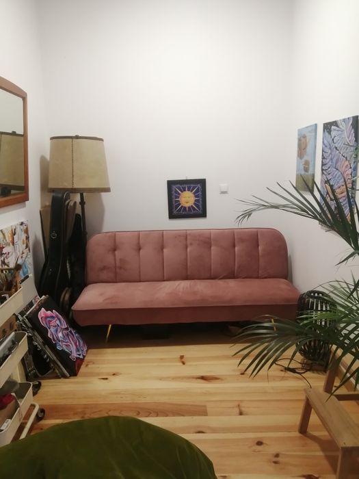 Sofá Clic-Clac usado cor de rosa