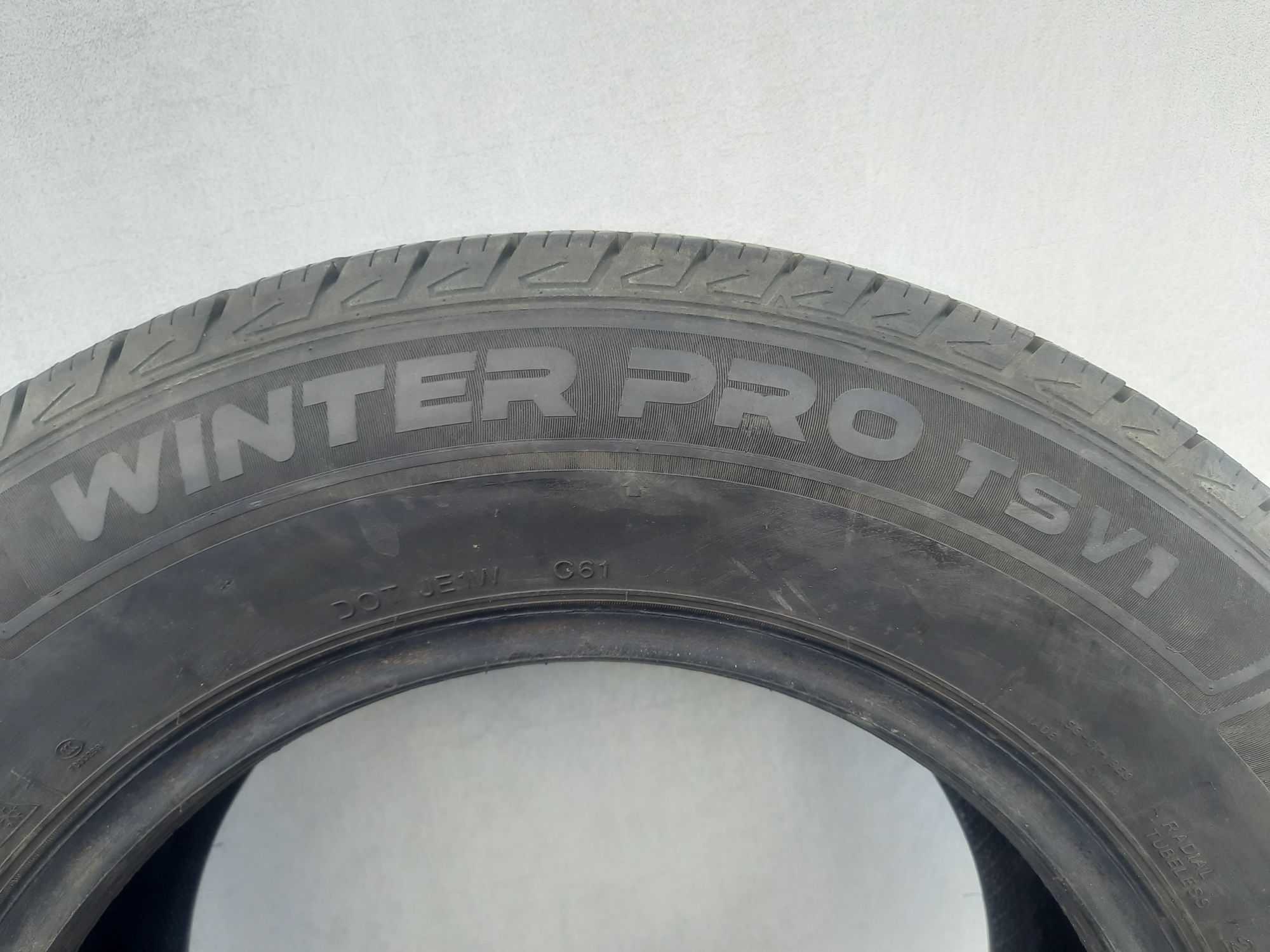 Opony zimowe Tourador WinterPro 235/65/R16C dostawcze 2szt 6mm używane