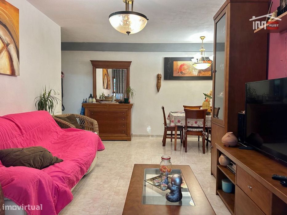Incrível Apartamento T3 - Com Arrecadação e Elevador - Muito Lumino...