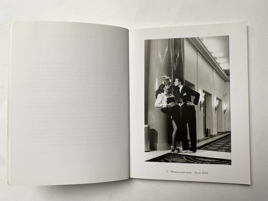 Книга фотографа Helmut Newton - Private Property