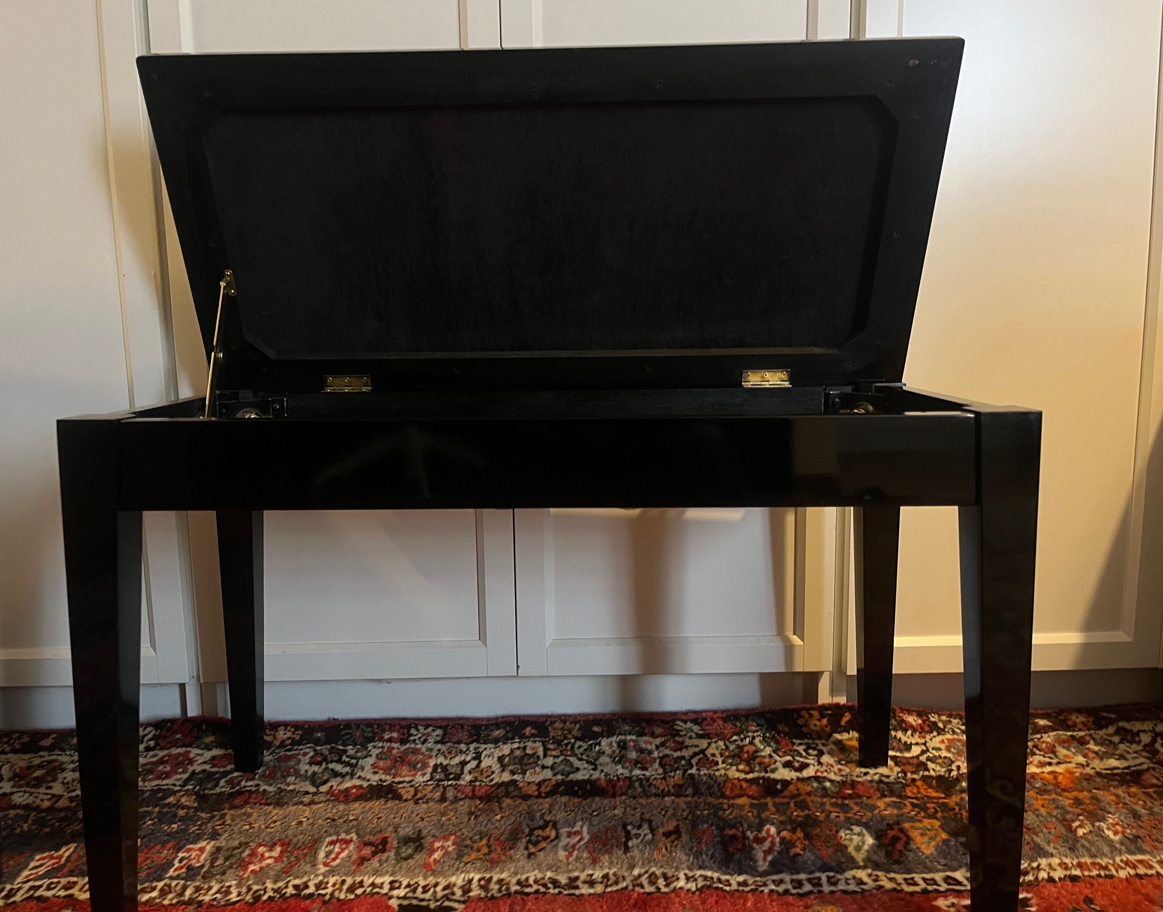 Banco para Piano com Compartimento