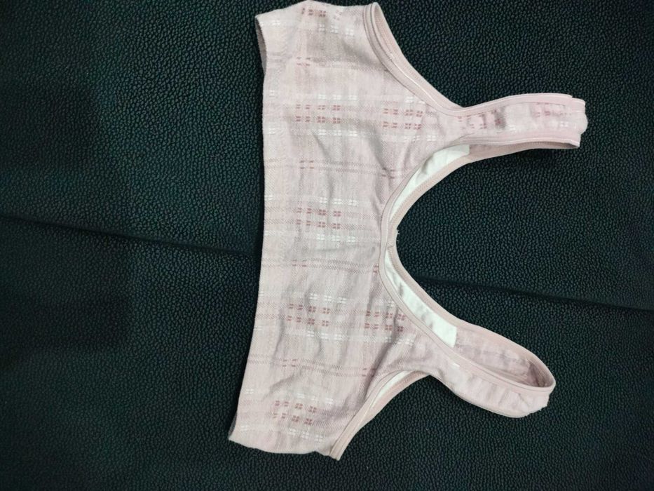 Bezszwowy biustonosz mały rozmiar