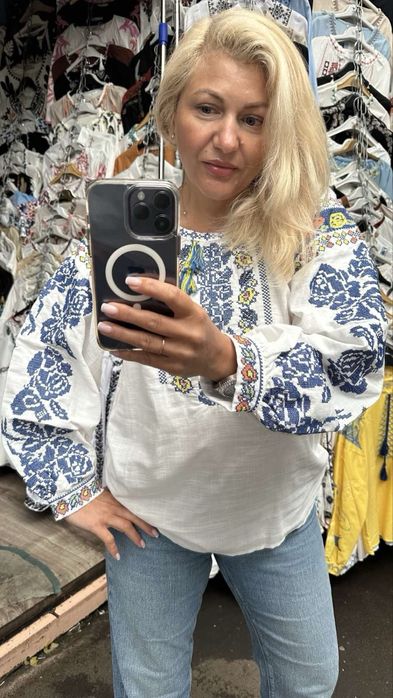 Жіночі вишиті сорочки, вишиванки.