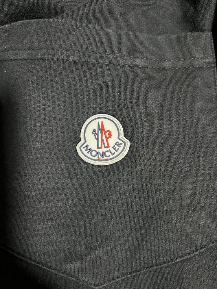 Calças Moncler  .