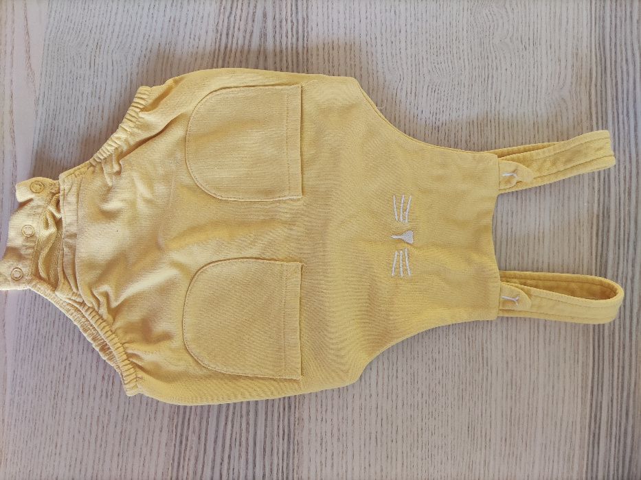 Fofo amarelo da Zippy tamanho 1-3meses