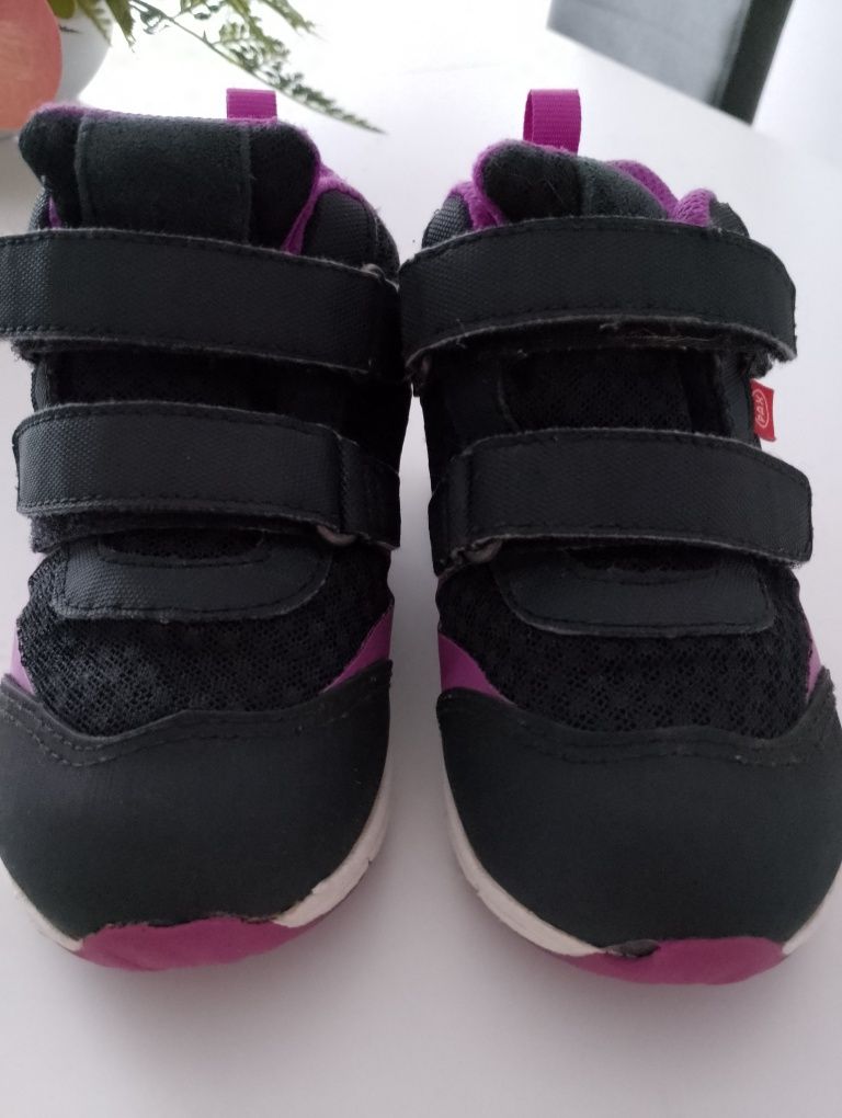 Adiday firmy Pax rozmiar 26
