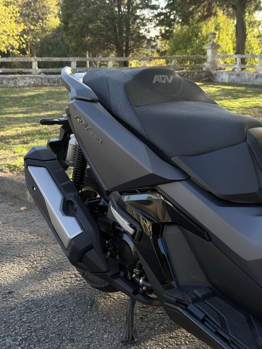 Honda ADV350 c/ extras
