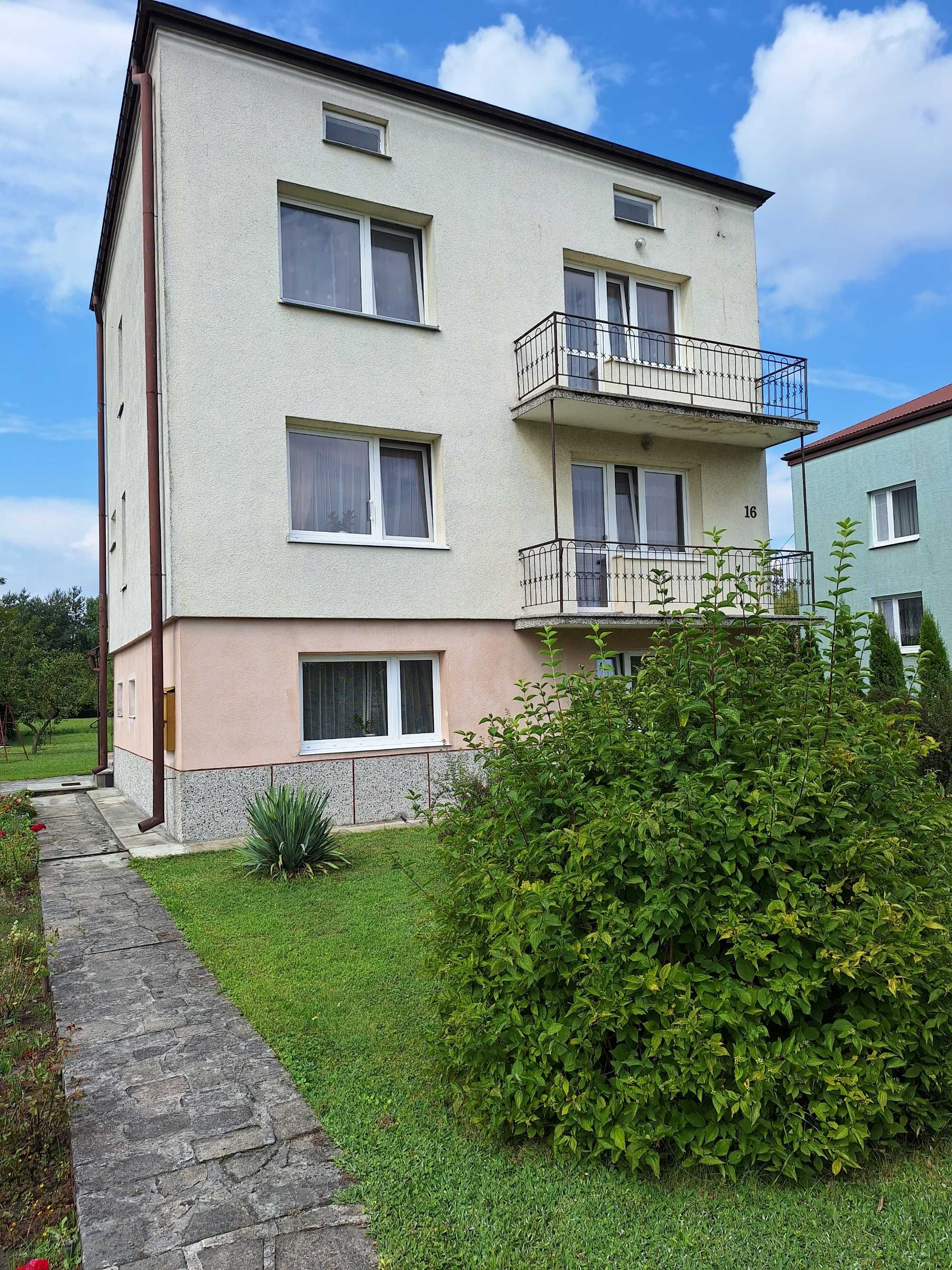 Sprzedam dom wolnostojący 214m2