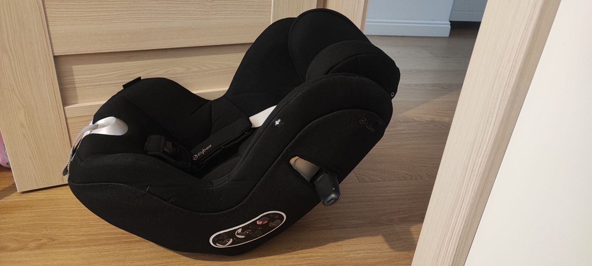 Cybex Sirona Z i-size Black Deep