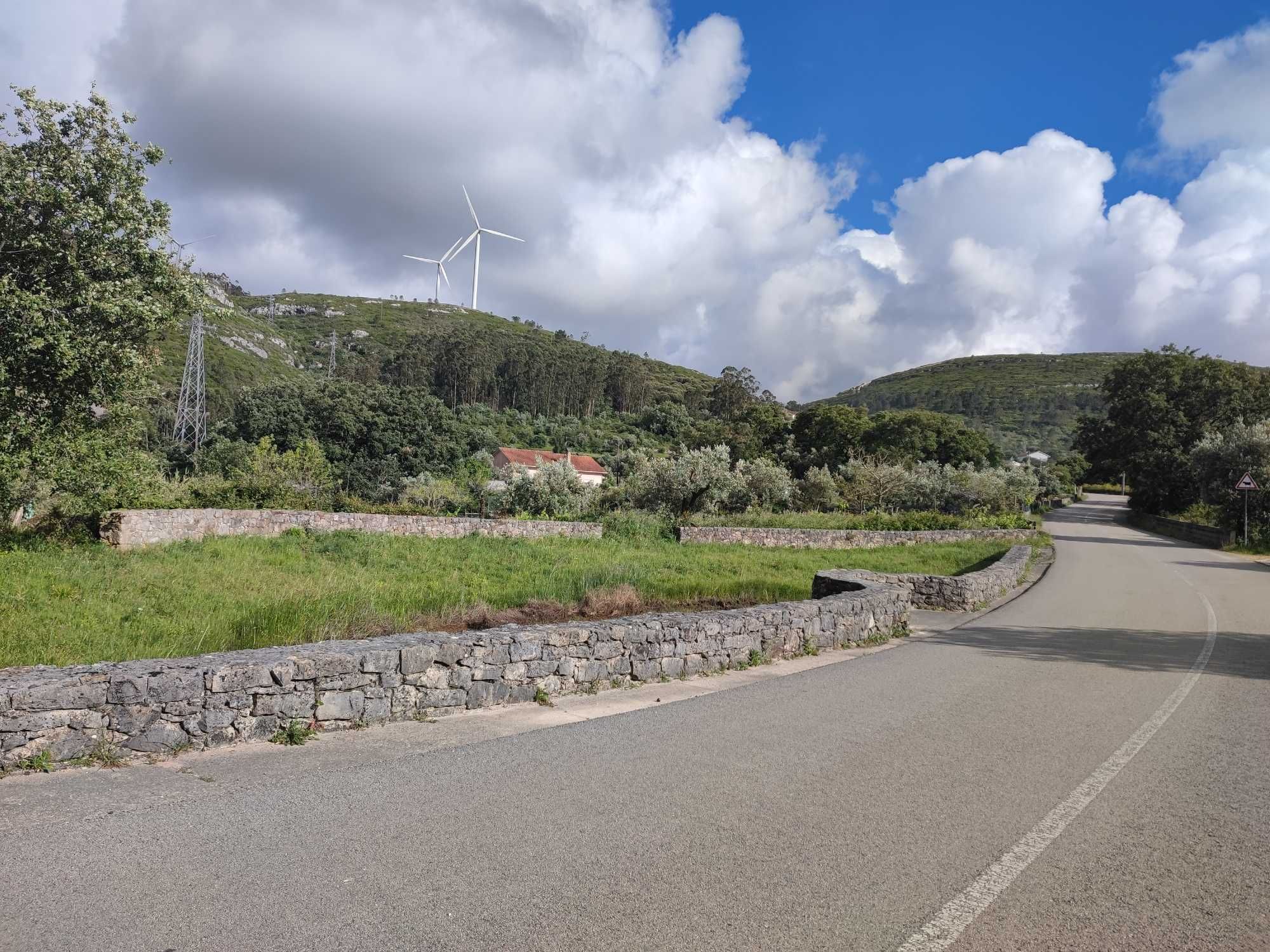 Vende se Terreno Urbanizável - Alqueidão da Serra