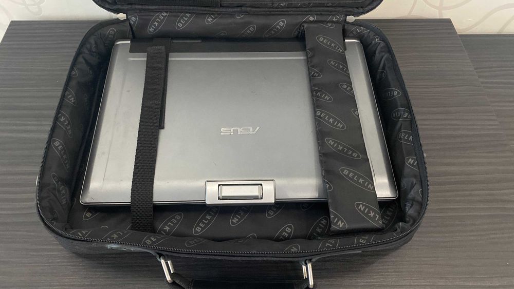 Ноутбук 15,4"  ASUS F5RL T5550, 160Gb, ОЗУ 2Gb, 2 ядра + сумка Belkin