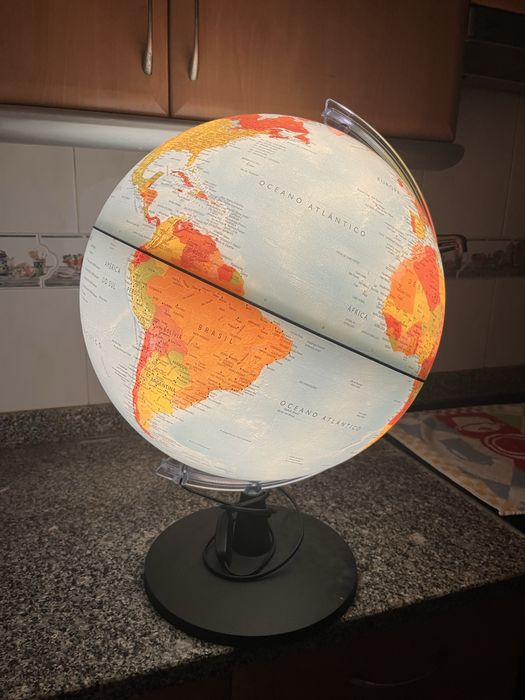 Globo com iluminação