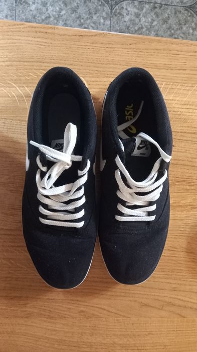 Продам чоловічі Nike