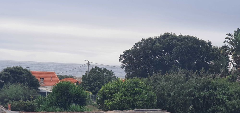 Vende se T2 - S.Félix da Marinha