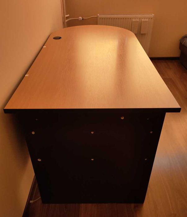 Biurko duże półokrągłe 160cm x 78,8cm x 75,8cm