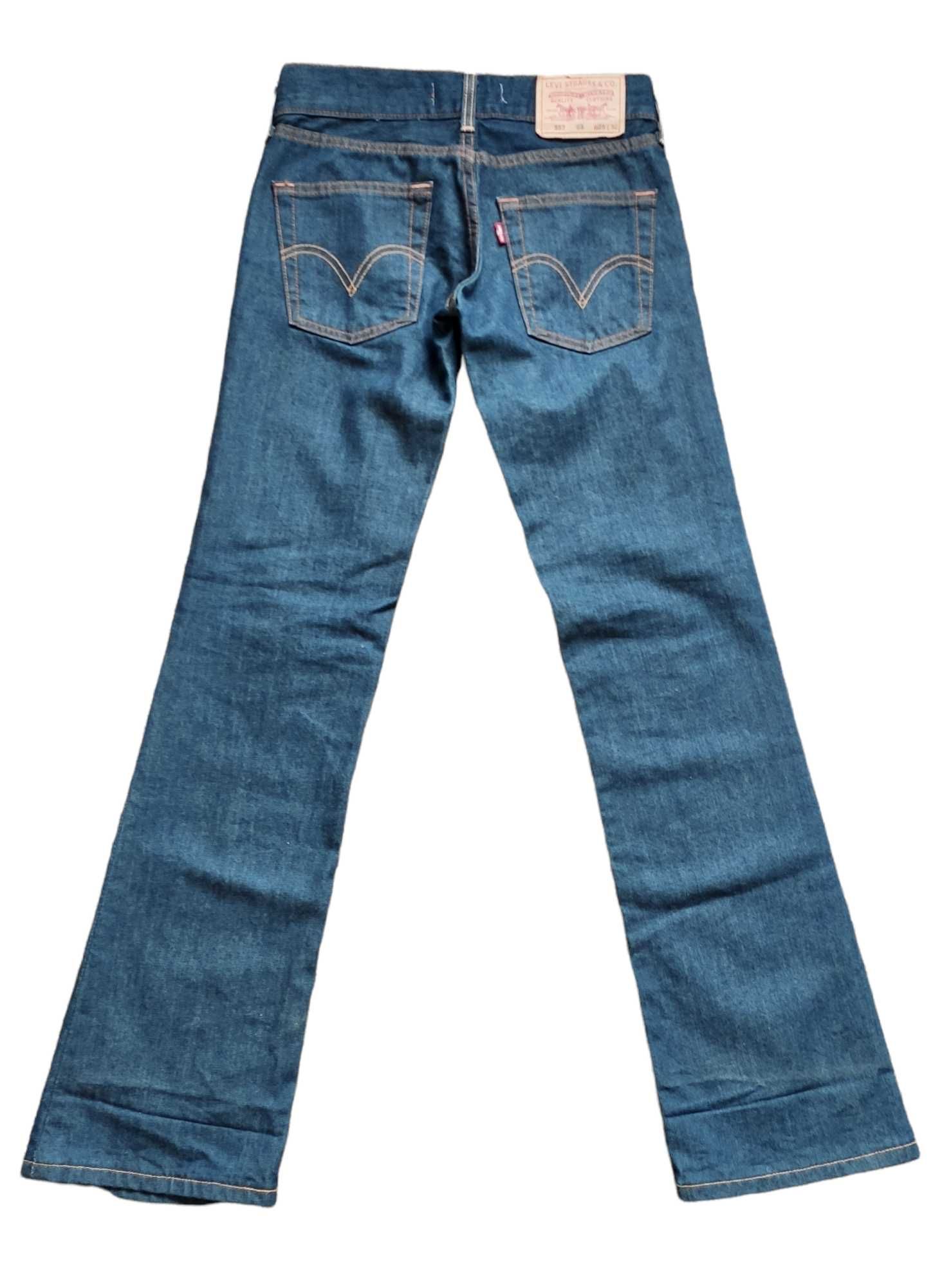 damskie spodnie marki Levis, rozmiar W25/L32, stan bardzo dobry