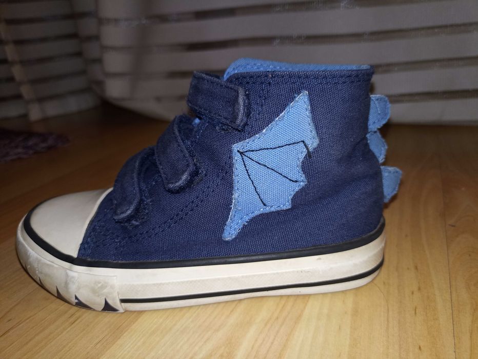 Trampki rozm 26 dinozaury