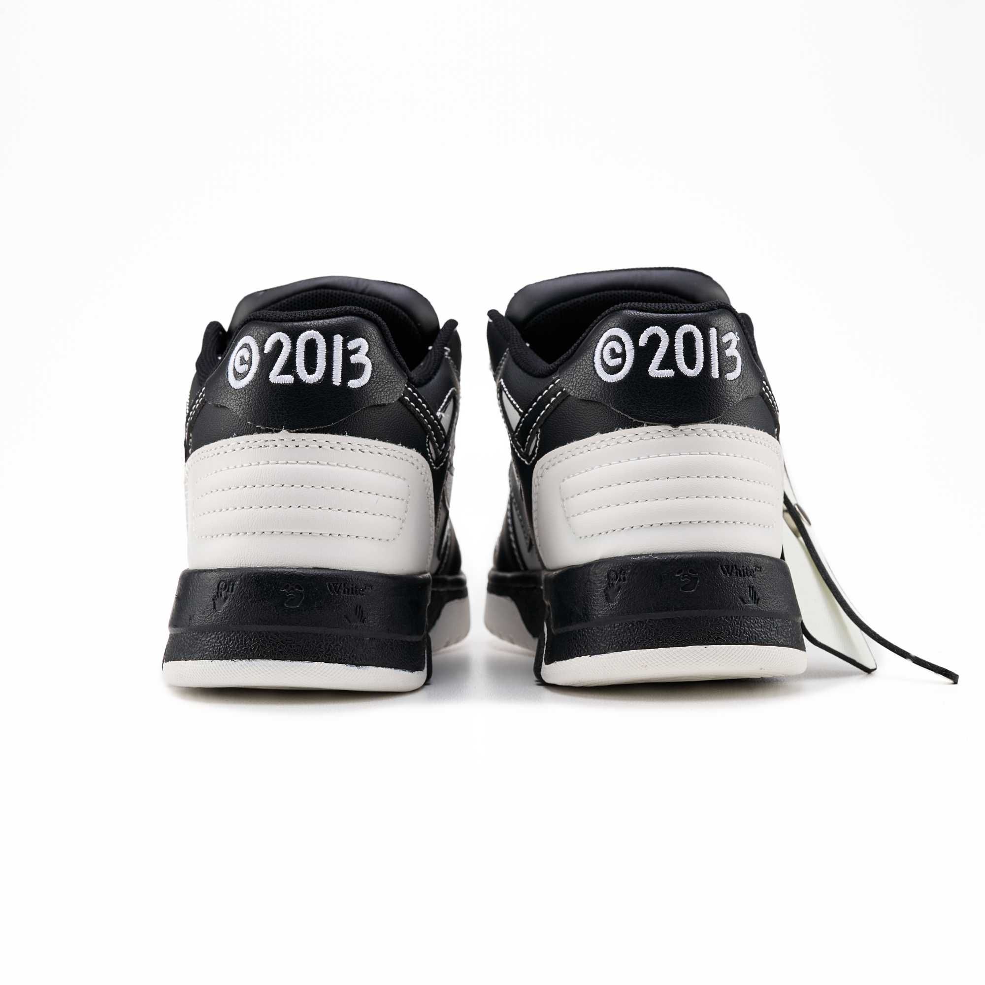 Out of Office For Walking Off-White Black