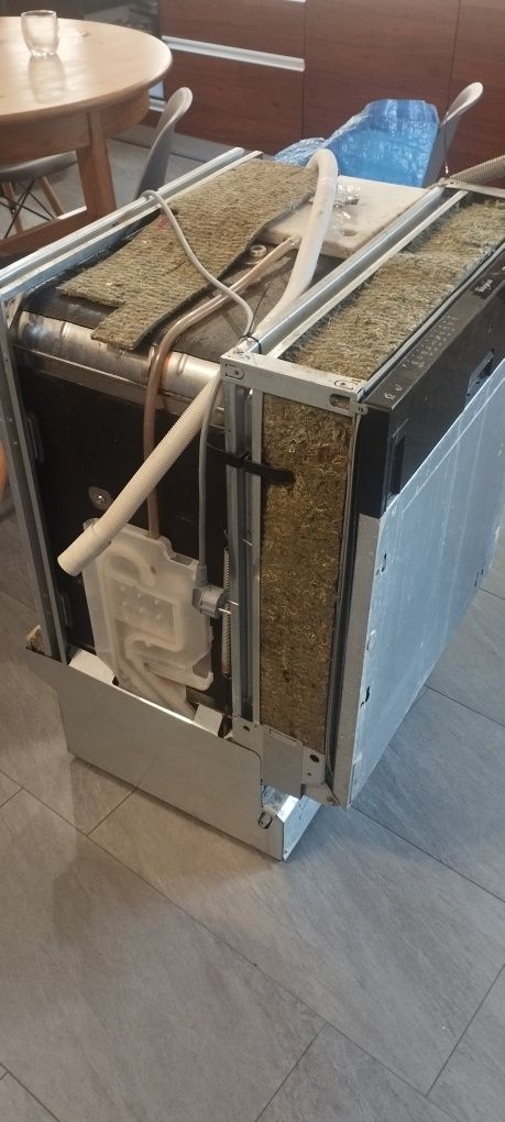 Zmywarka Whirlpool 6th sense AGD 6240/1 Fd