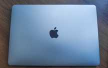 MacBook Pro 13'' BAT NOVA - i7-2,7GHz | 16GB | 1TB | Touch Bar | Cinza