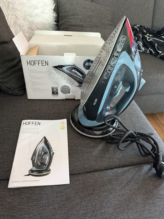 Żelazko bezprzewodowe parowe 2400w