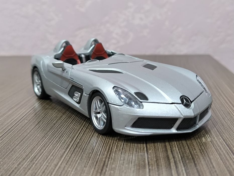 Металева модель Mercedes-Benz SLR McLaren 1:24 "Автопром"
