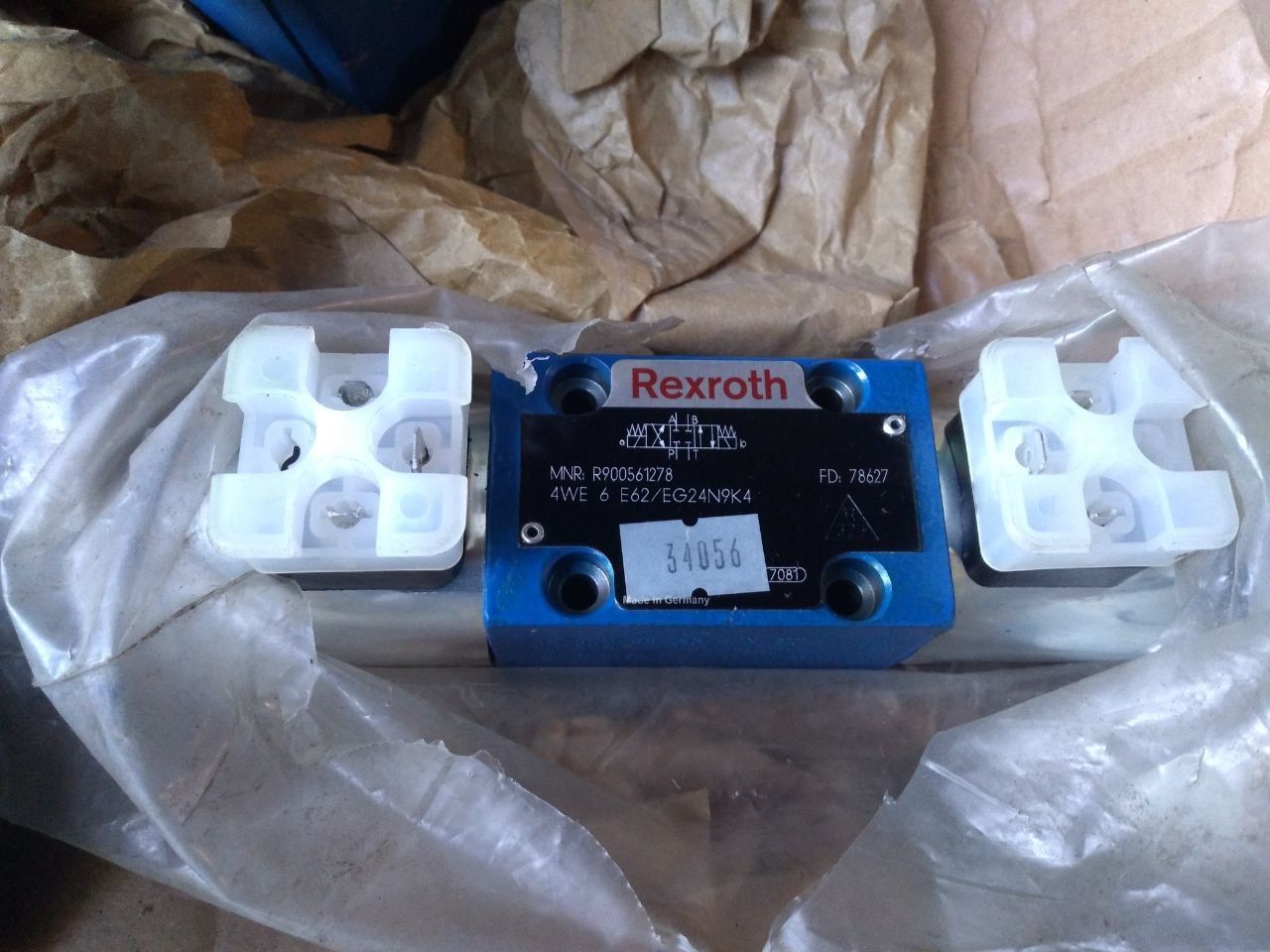 rozdzielacz hydrauliczny rexroth  4WE  6 E62/EG24N9K4  nowy