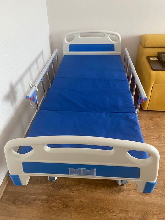 Медичне багатофункціональне ліжко MED1-C03