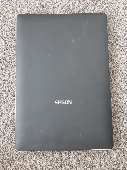 Планшетний сканер Epson Perfection V19