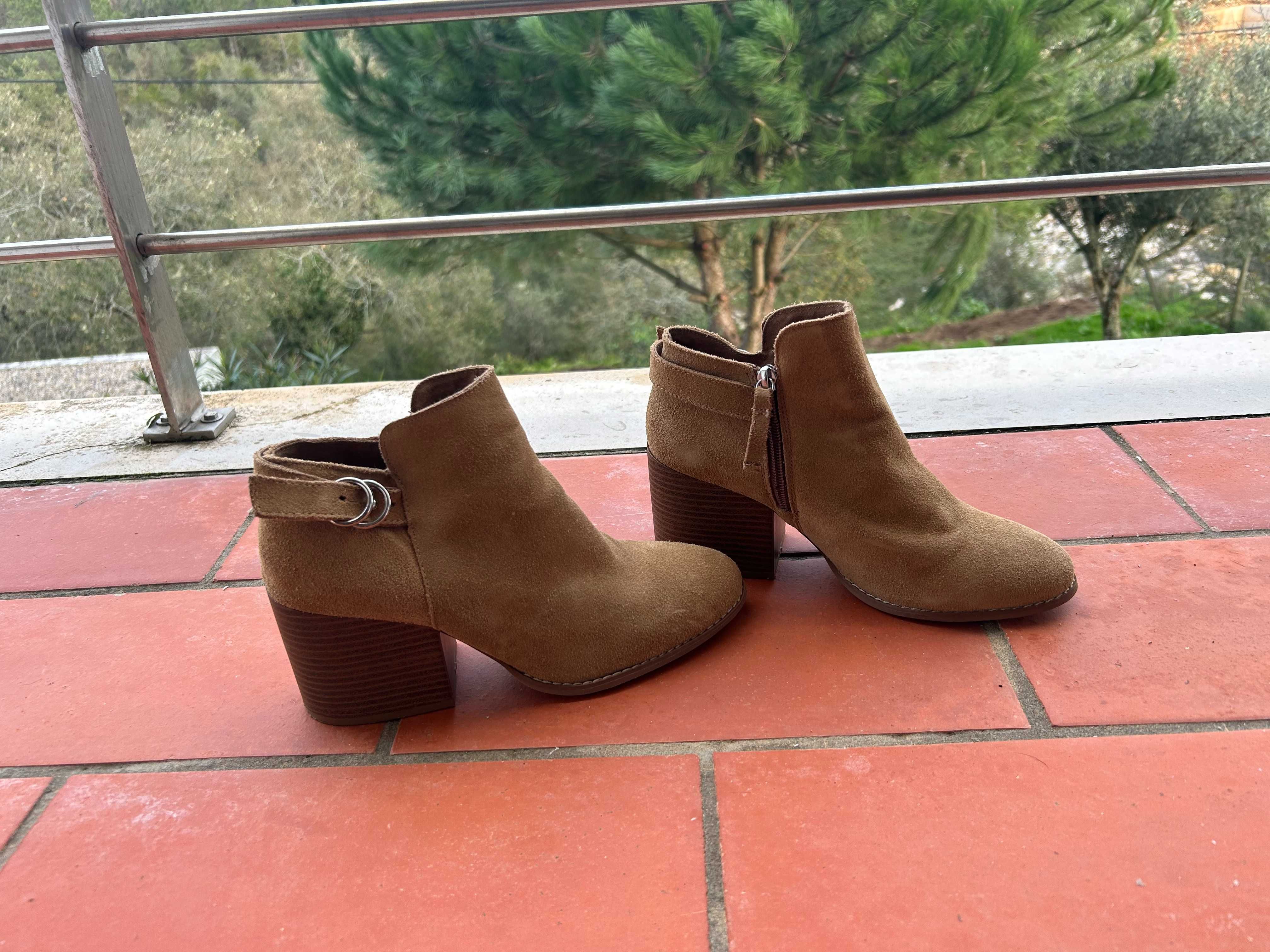 Botas em nobuck cor de mel!