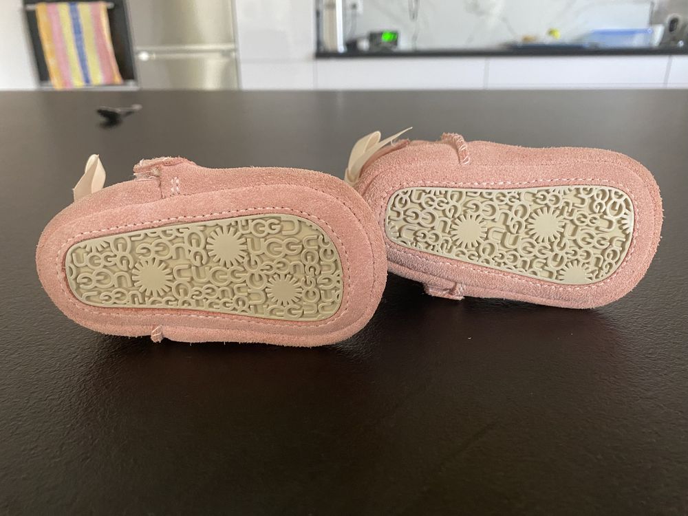 UGG kapcie r 16 nowe