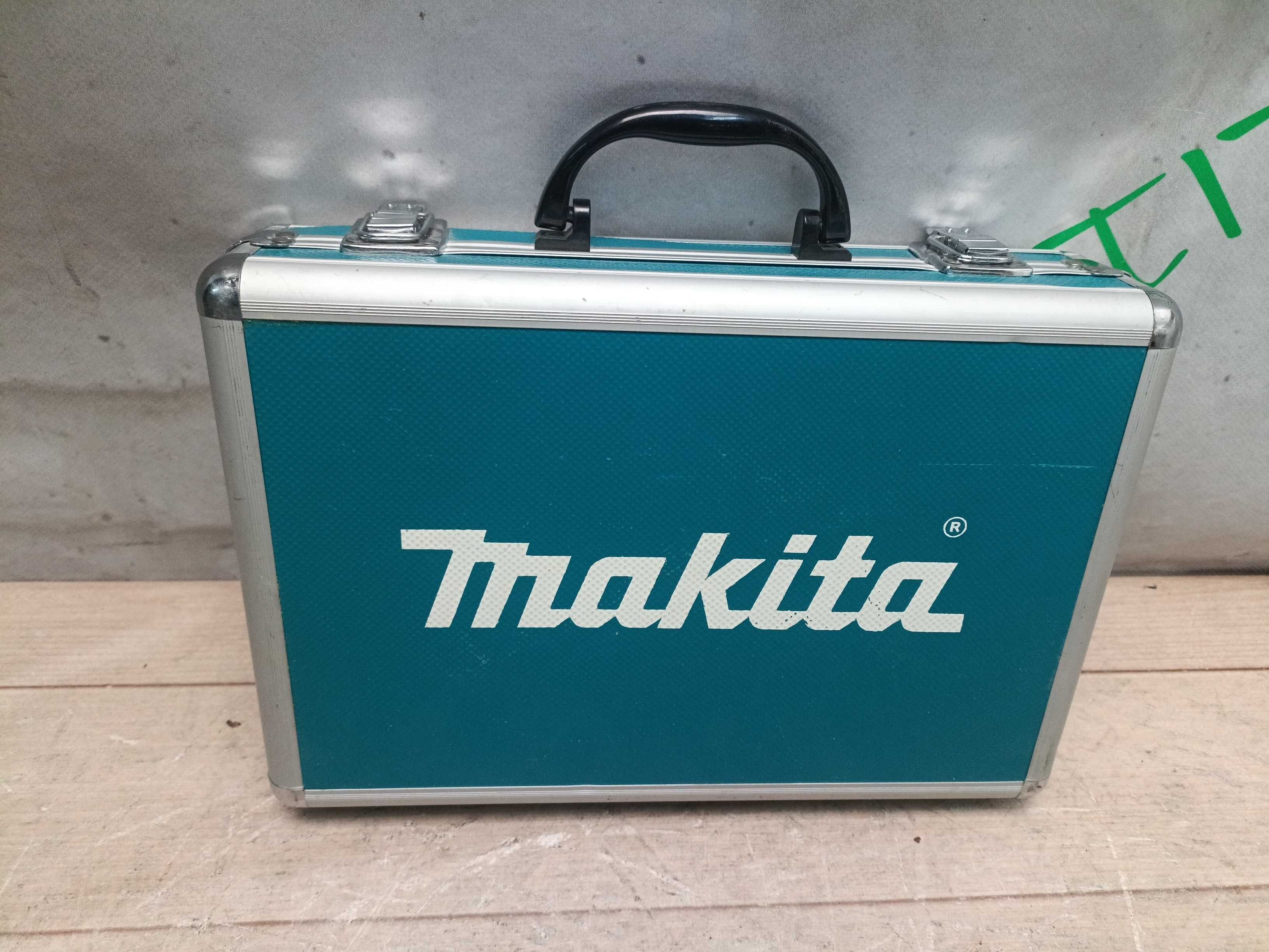 Makita D-47298 набір біметалевих коронок Ø19-75мм, 11шт + алюм. кейс