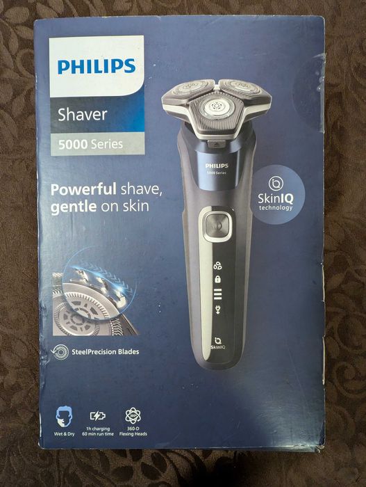 Máquina de barbear Philips S588S5884/35  (Nova)