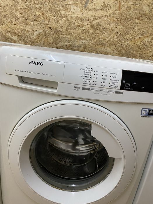 Maquina de lavar AEG branca 8kg