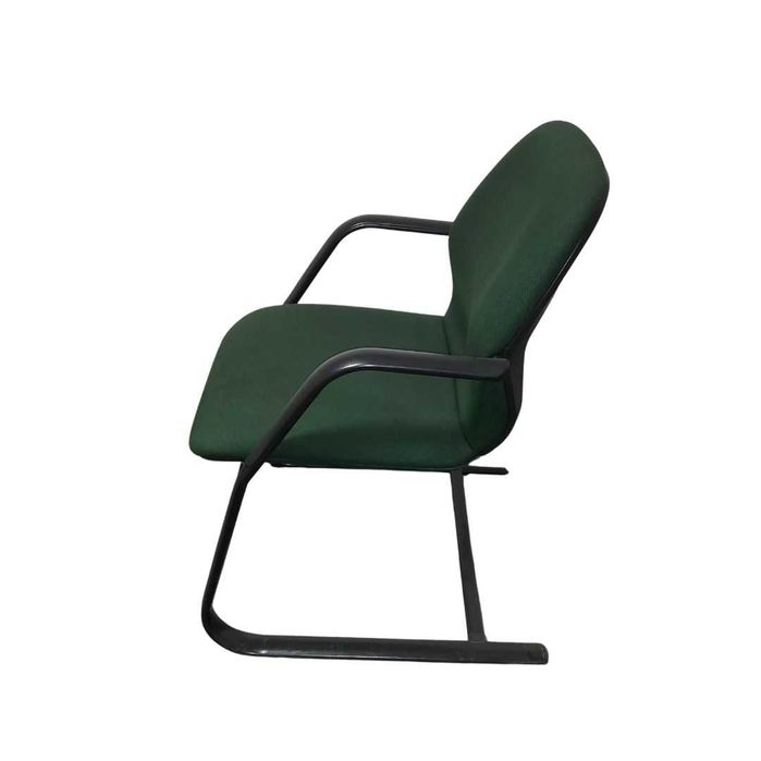 Cadeiras rotativa e fixas