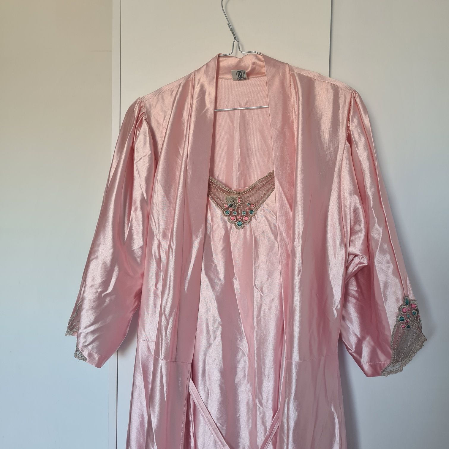 Peniuar szlafrok Halloween Sabrina Carpenter Barbie Hollywood vintage