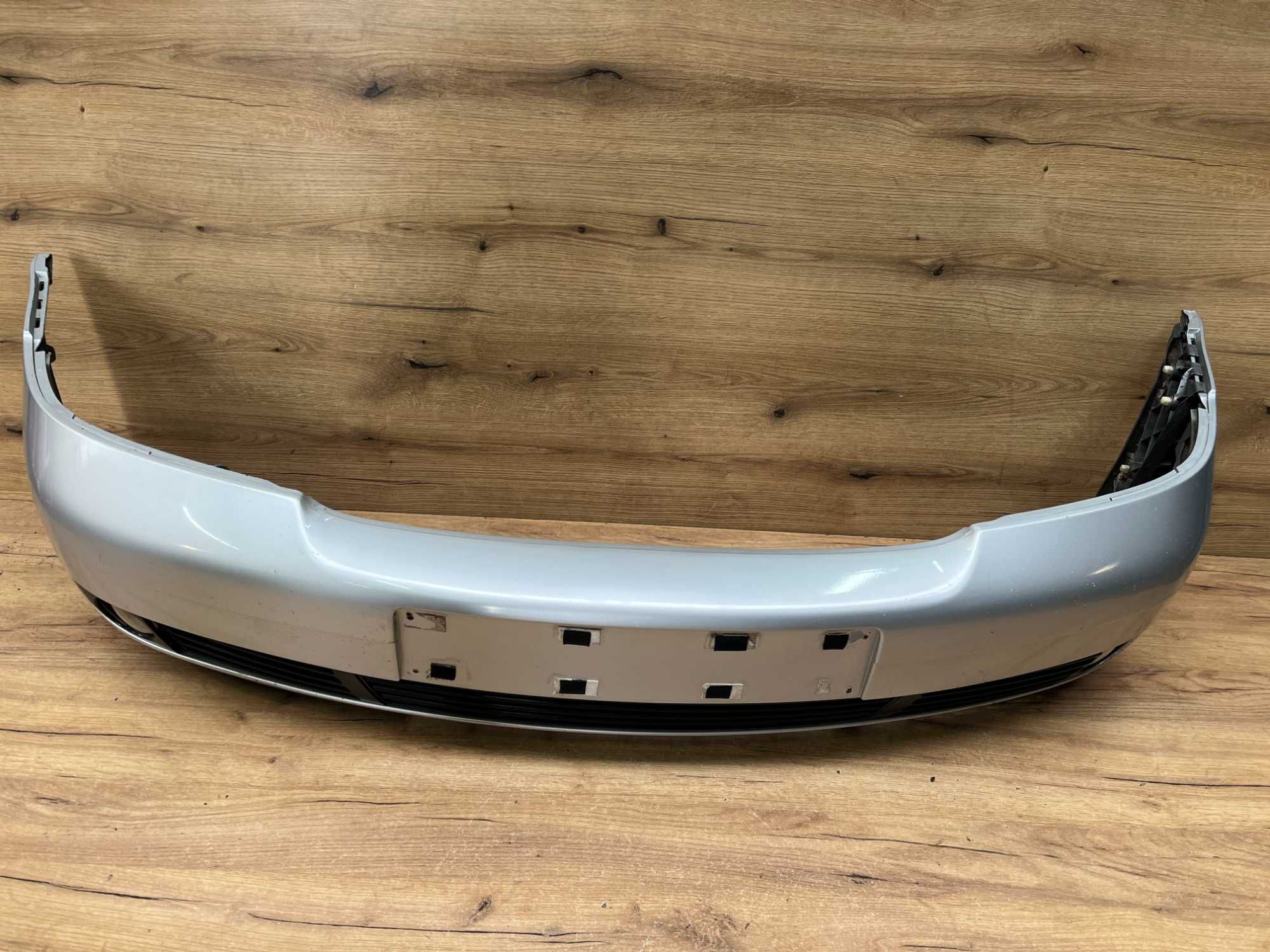 Zderzak przedni Audi A4 B5 lift kolor ly7w