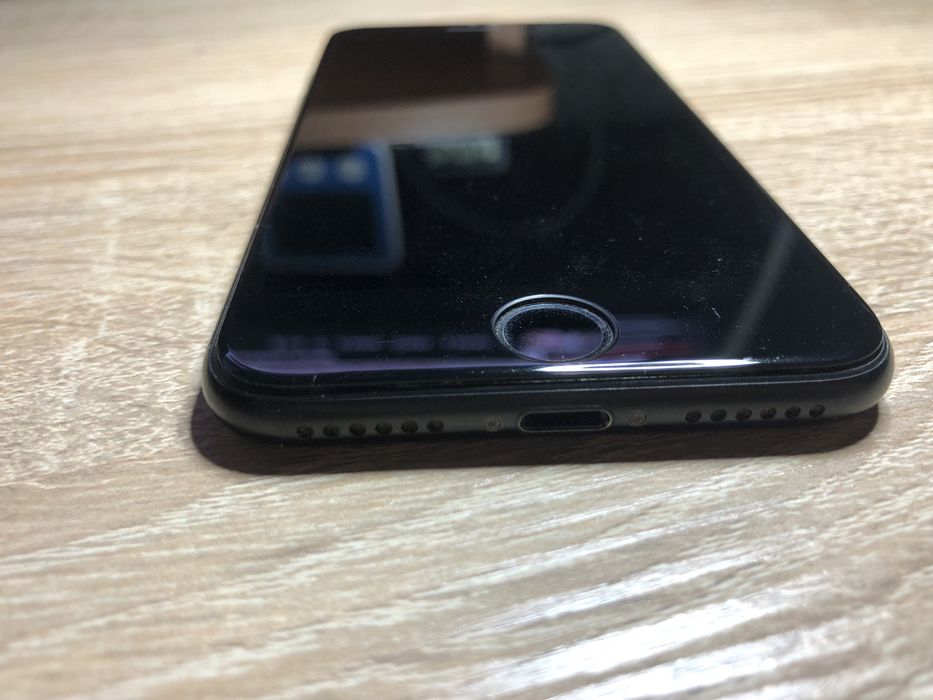 iPhone 7 16 ГБ Touch ID