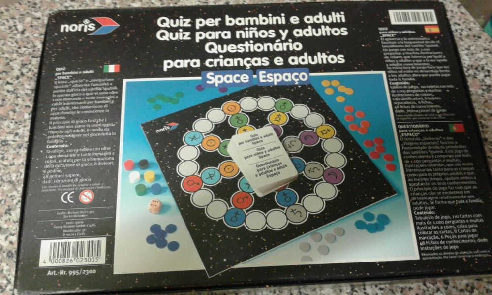 Jogo para adultos e crianças Quiz space