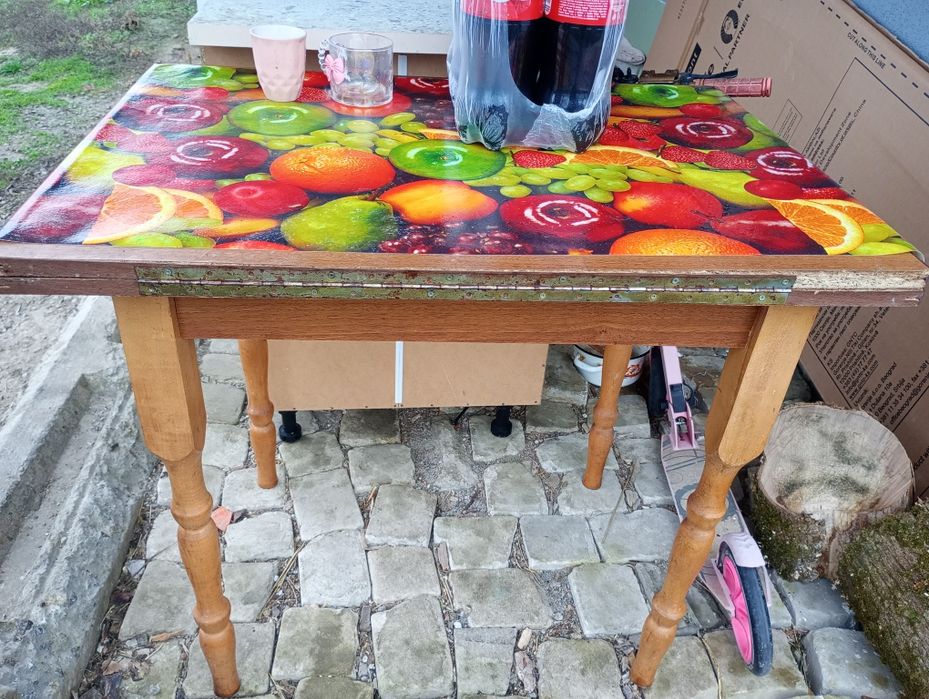 Продам стіл розкладний