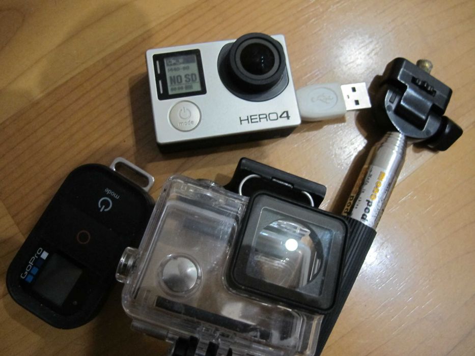Екшн-камера GoPro HERO 4 Black, пульт