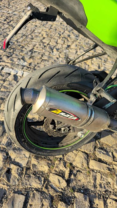 Kawasaki NINJA ZX10R 2008