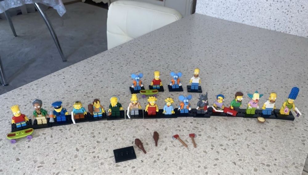 Лего Симпсоны, Lego Simpsons Minifiguren serie 71005