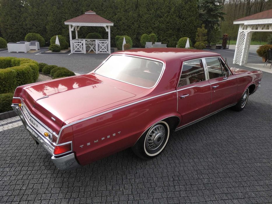 Pontiac Tempest 6 osób Amerykański klasyk do ślubu auto samochód ślub