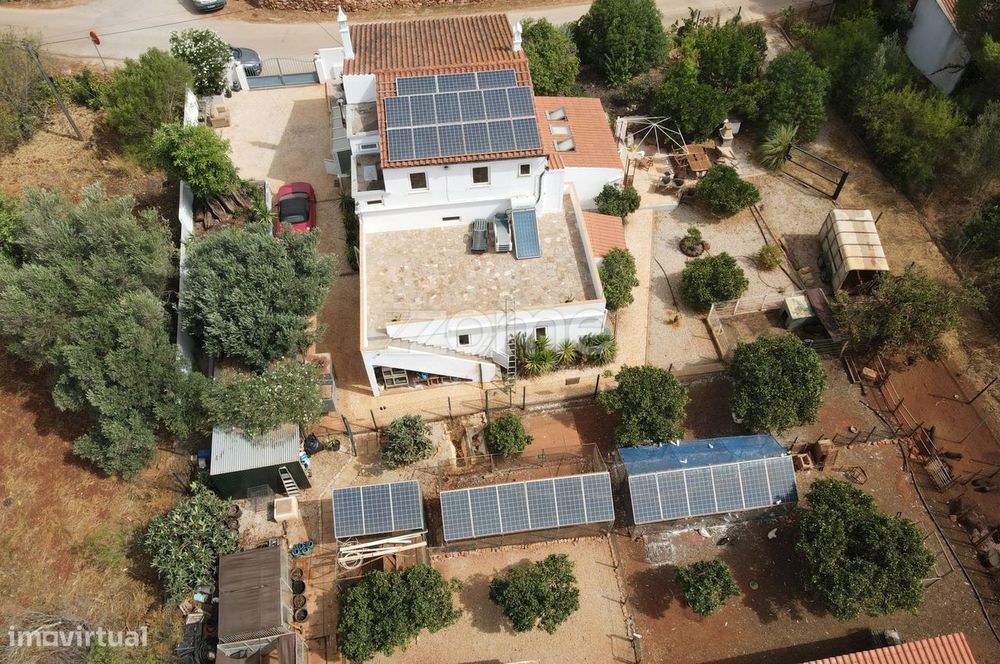 Quinta em Paderne, Lentiscais, c/ Moradia, Piscina e Anexos