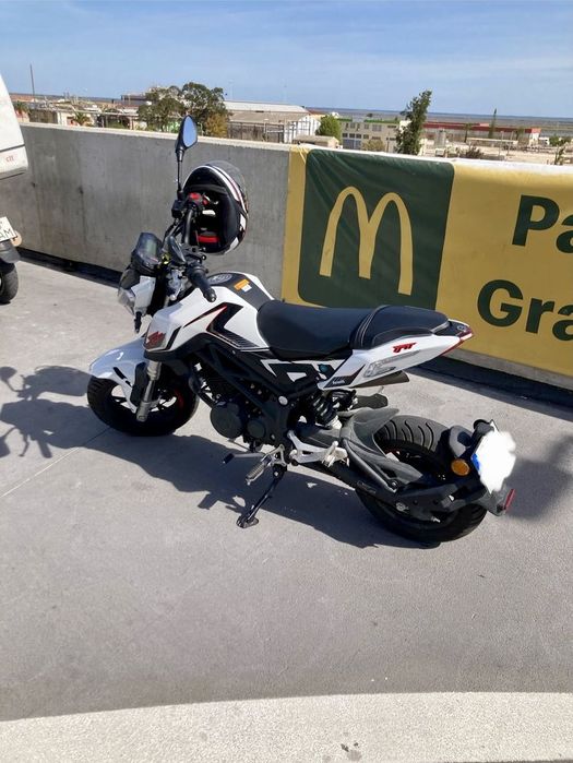 Benelli TNT 125cc (2023) MOTA DE GARAGEM