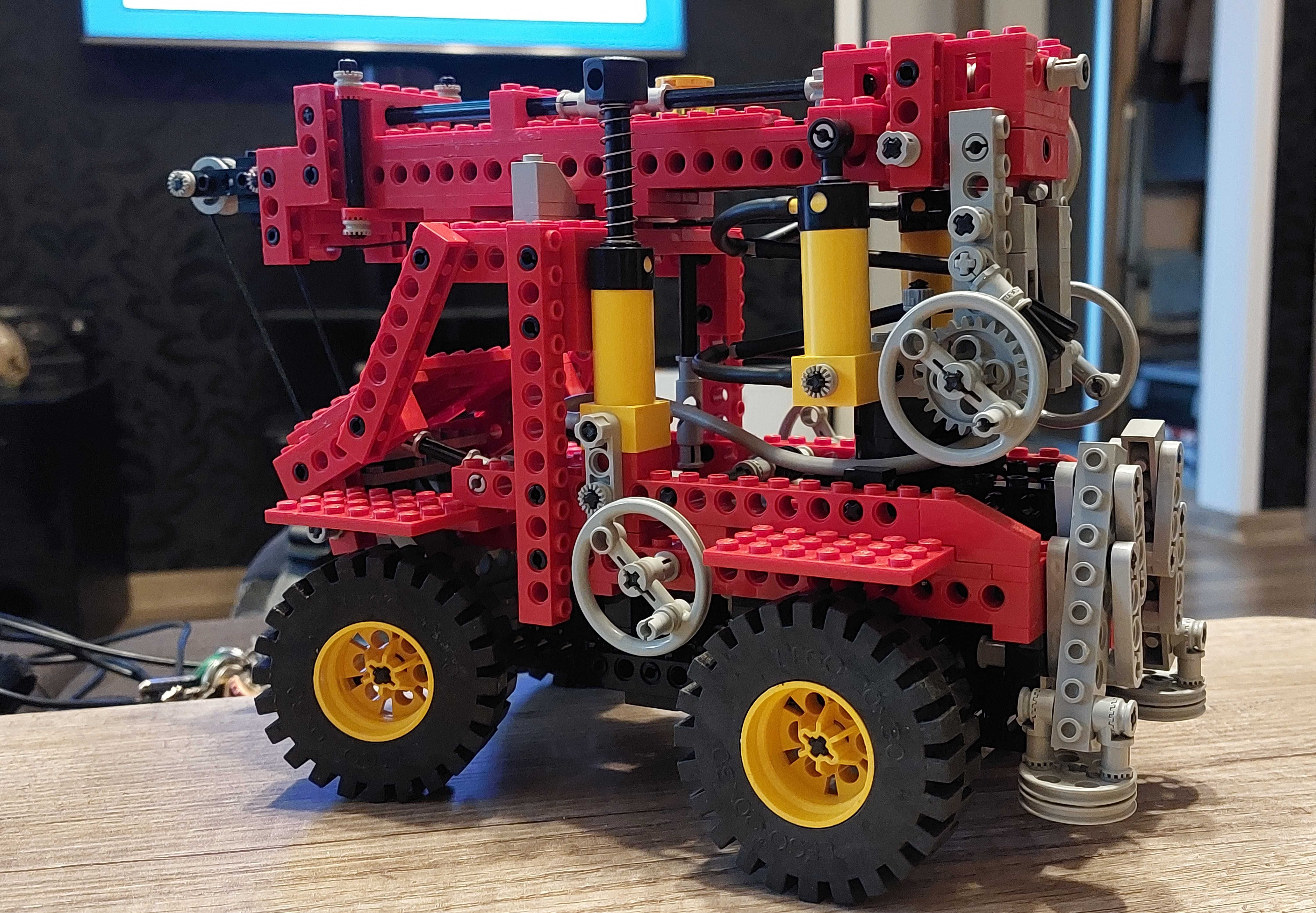 Lego Technic 8854 Power Crane/Dżwig 1989