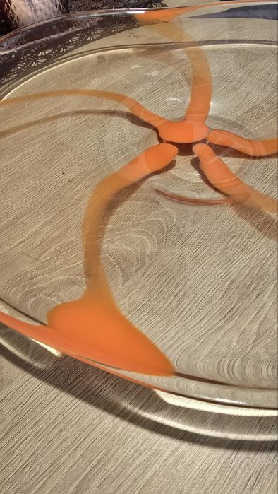 Продам блюдо, на Хелловін!!! d 44-46, масивне скляне, візерунок влитий