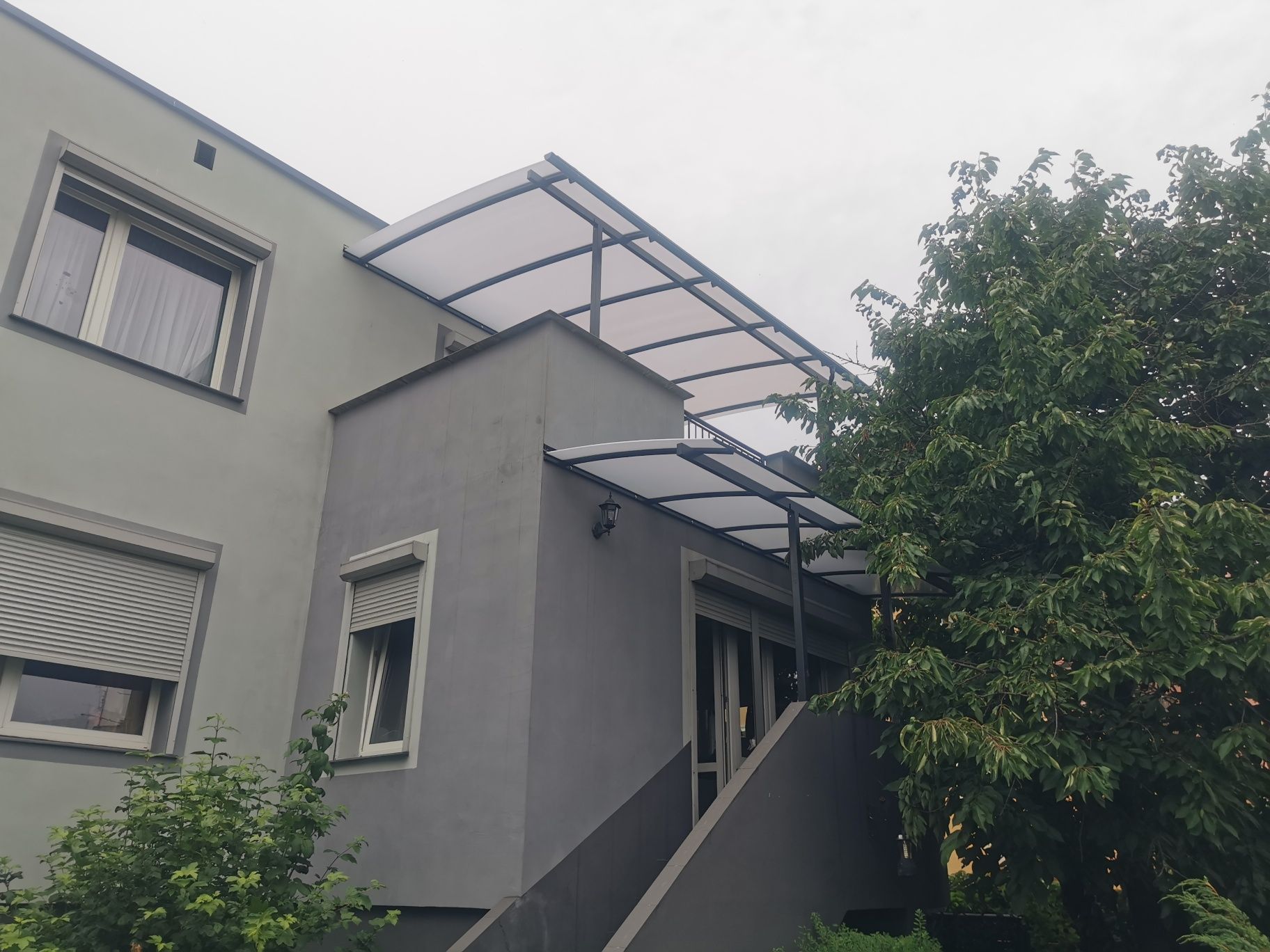 Zadaszenia zadaszenie taras Świetliki dachowe Świetlik wyłaz dachowy